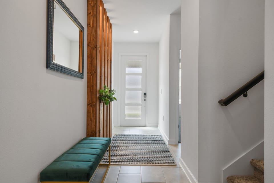 House (6 Bedrooms) | Interior