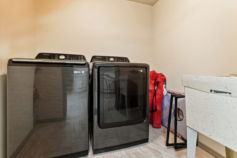 Washer/dryer available to guests.  