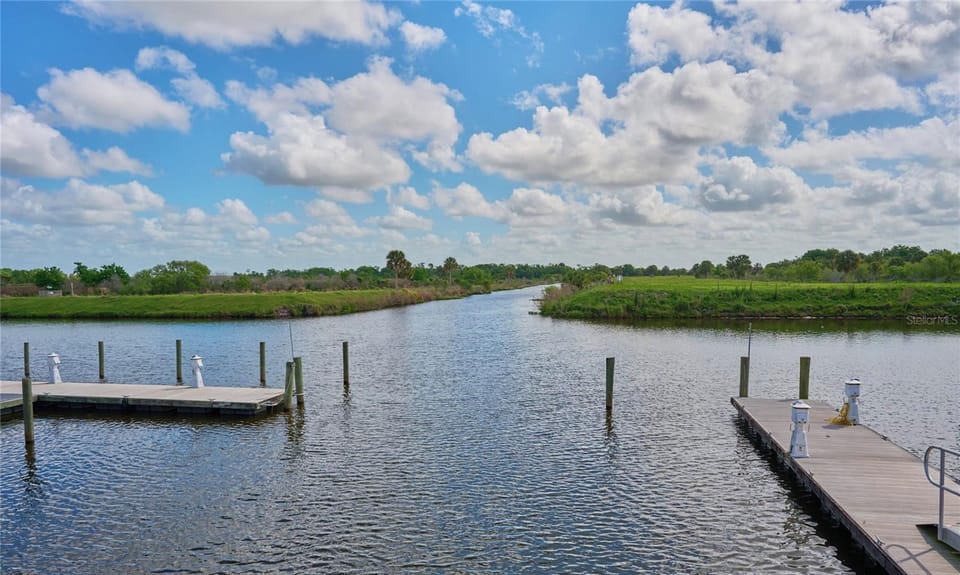 Waterfront RV Oasis: Dock & Pavilion  Lot 561 (3706)