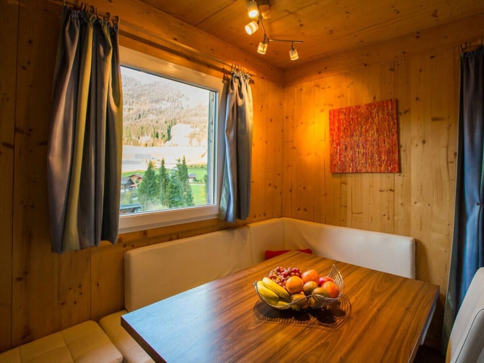 Chalet | Dining