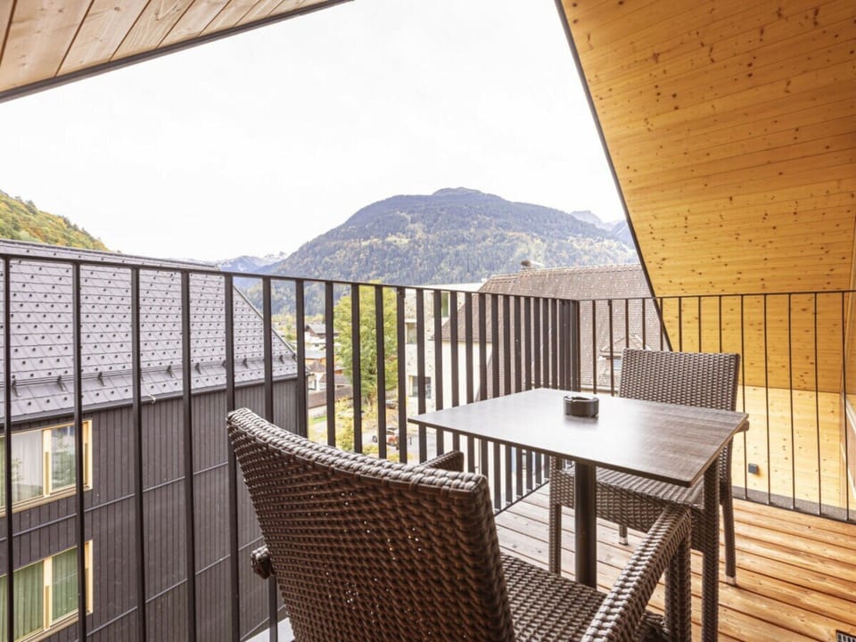 House | Outdoor dining