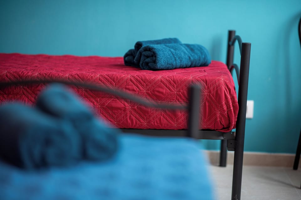 Room | WiFi (free)
