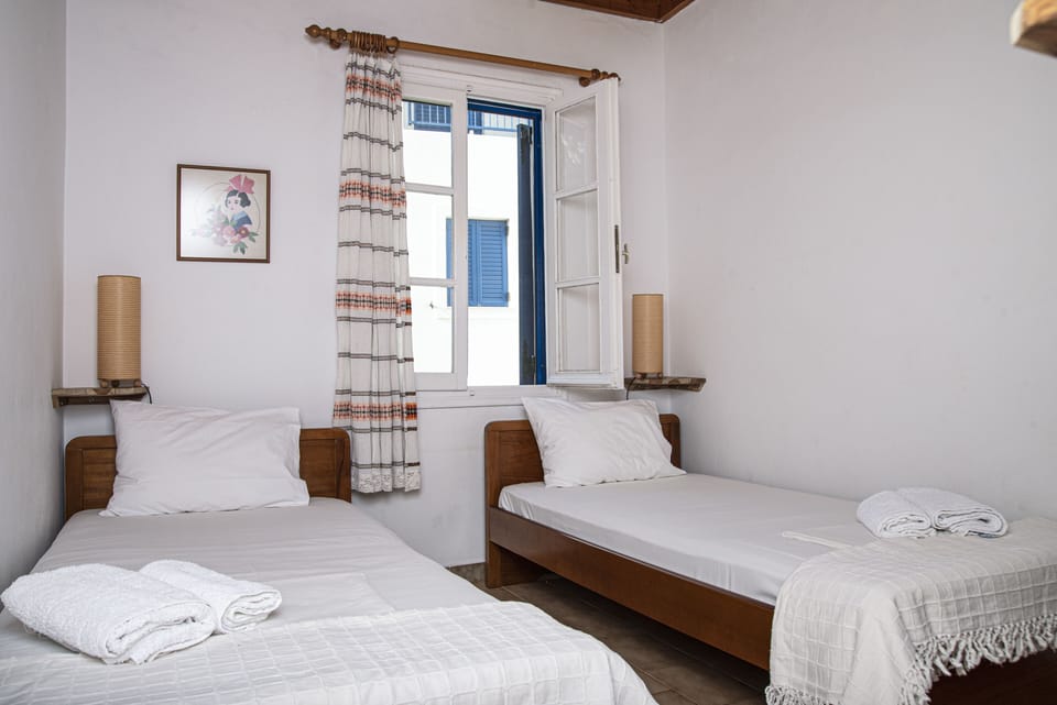 Deluxe Apartment, 2 Bedrooms | Extra beds