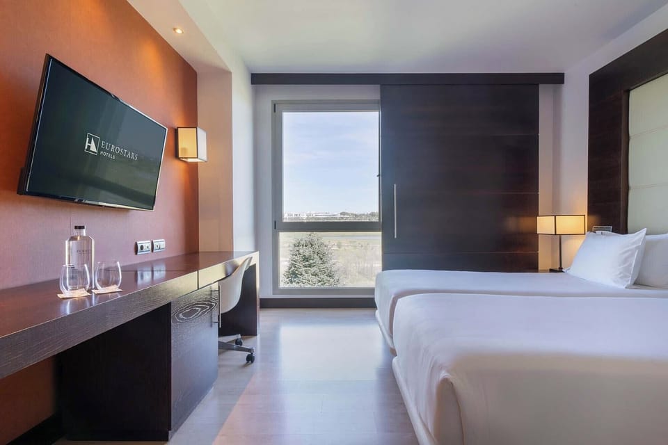 Minibar, in-room safe, desk, soundproofing