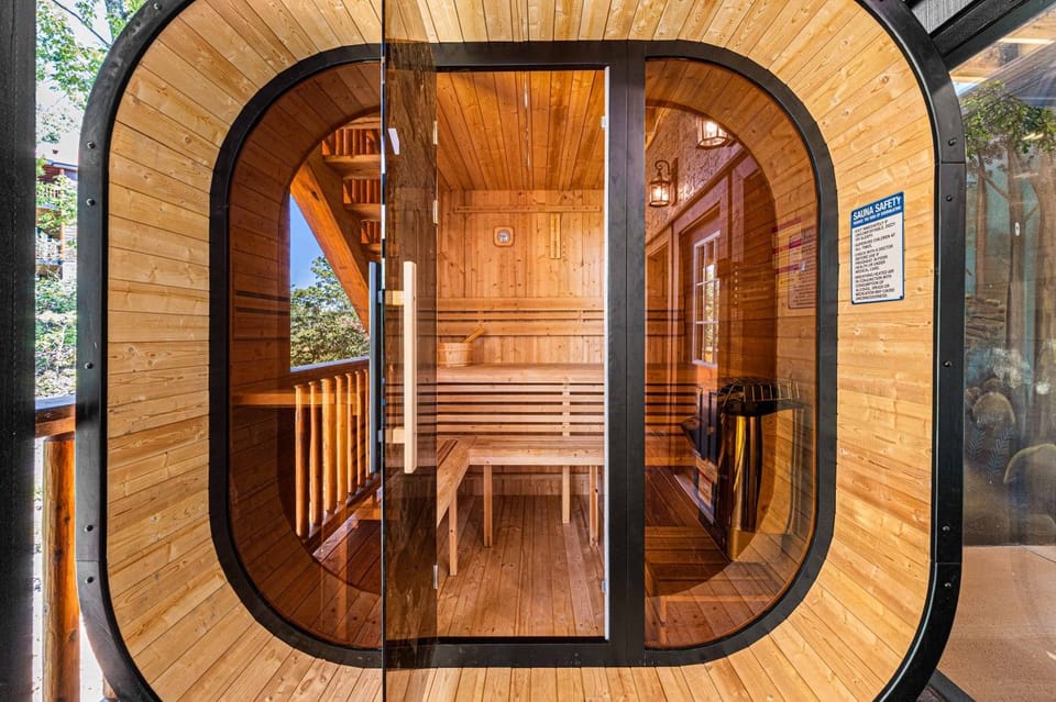 Downstairs Deck Sauna (4) (4)