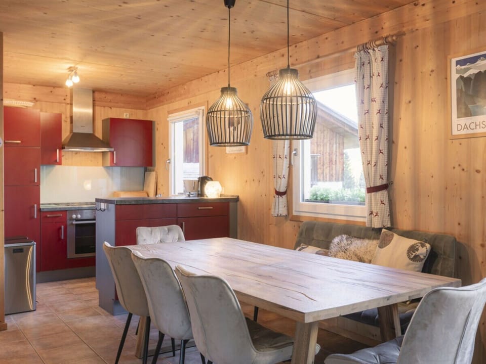 Chalet | Dining