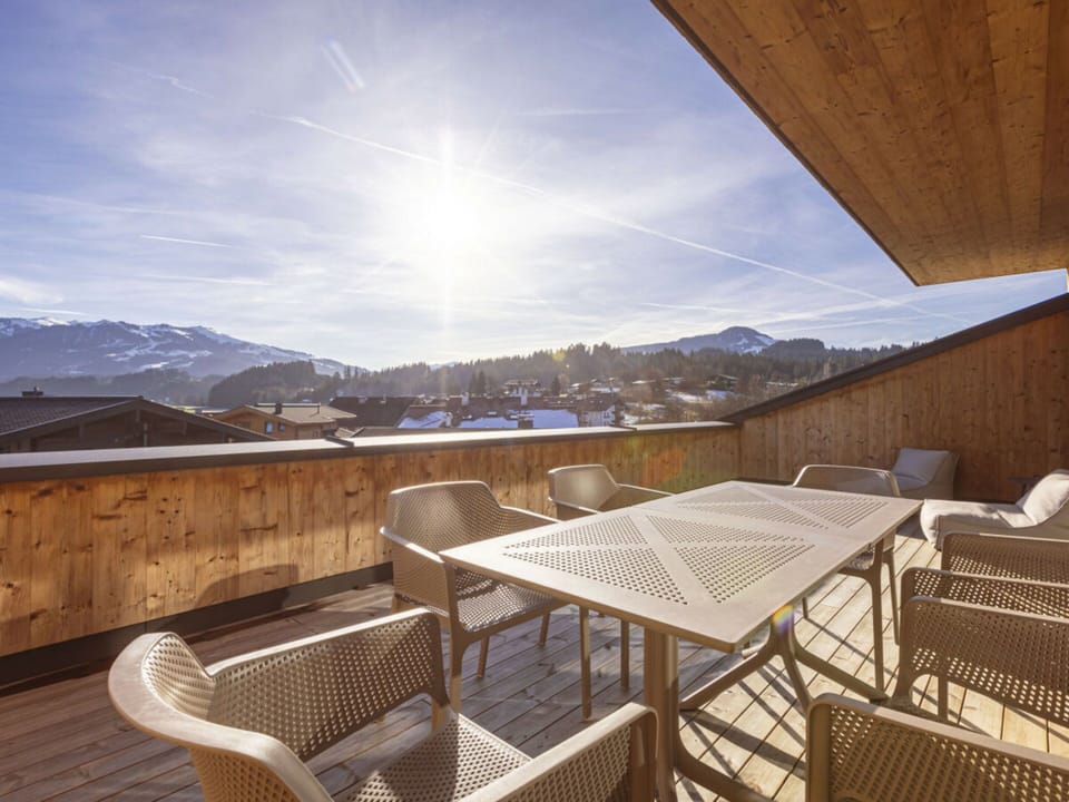 House | Outdoor dining