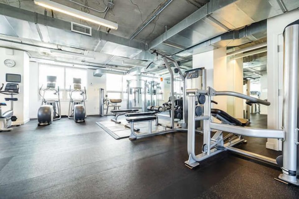 Midtown Miami Marvel Heated Pool & Prime Location Apartment in Miami