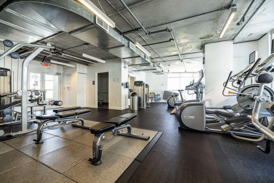 Midtown Miami Marvel Heated Pool & Prime Location Apartment in Miami