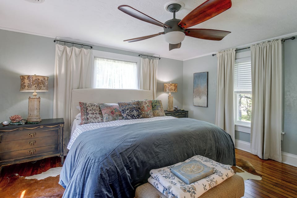 Bedroom 1 | King Bed | 2nd Floor