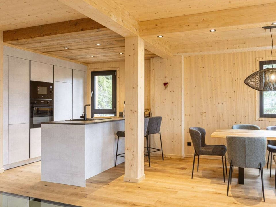 Chalet | Dining