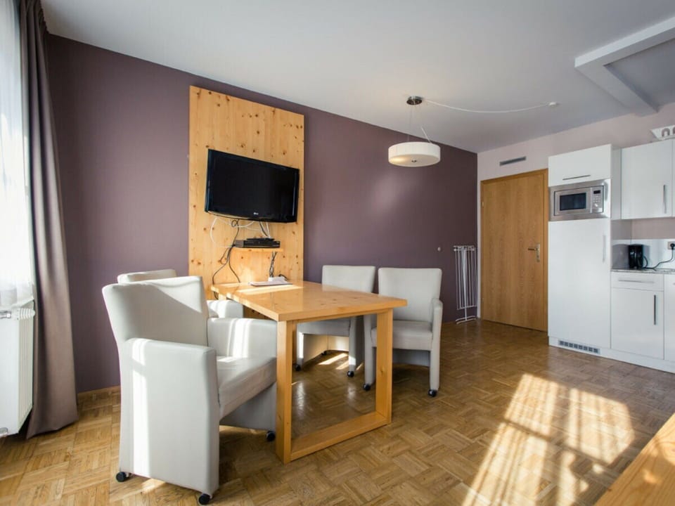 House | Dining