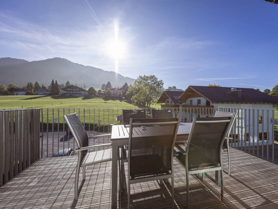 House | Outdoor dining
