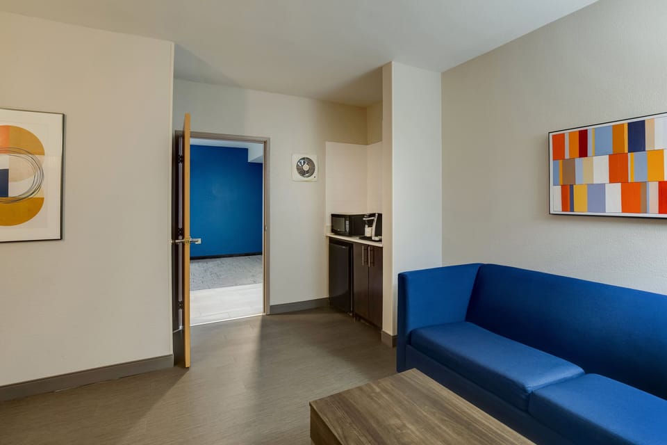 Suite, 1 Bedroom | Down comforters, in-room safe, desk, blackout drapes
