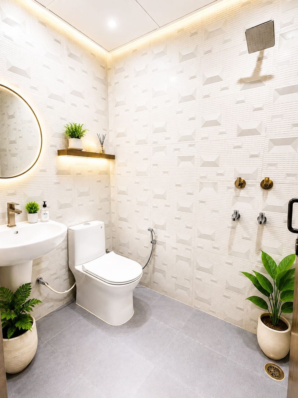 Hotel Rudraksha Primier By Aaradhya hree Hotel in Uttar Pradesh