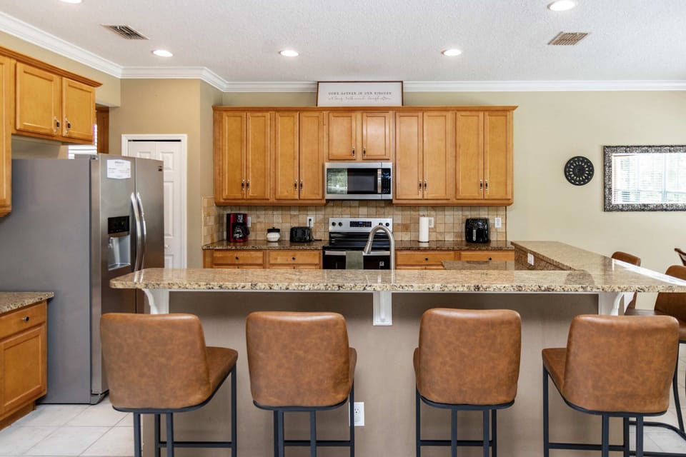 House | 6 bedrooms, high-speed internet