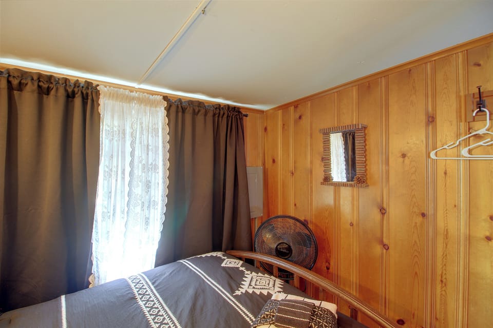 Sibley Shores Waterfront Cabin w/ Dock & 28 Acres Cottage in Pequot Lakes