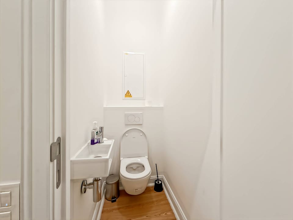 Charming 1-bedroom Apartment in Vibrant Ixelles, Brussels Apartment in Ixelles