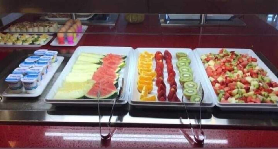Daily buffet breakfast for a fee