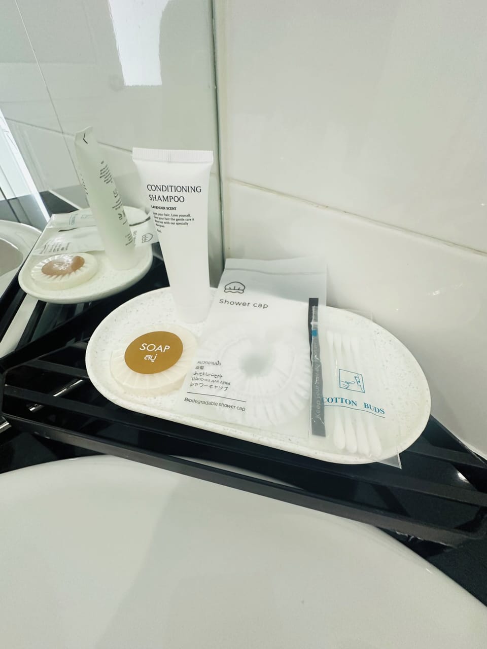 Superior Double Room, Balcony | Bathroom | Shower, free toiletries, towels