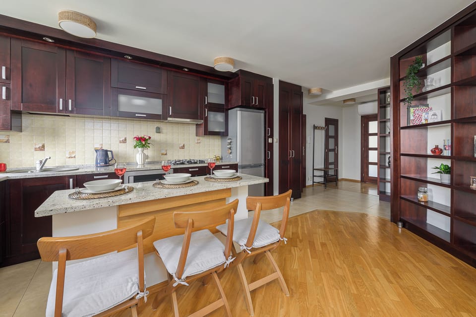 Comfort Apartment, Balcony, Courtyard View | Private kitchen | Espresso maker, electric kettle, highchair, griddle