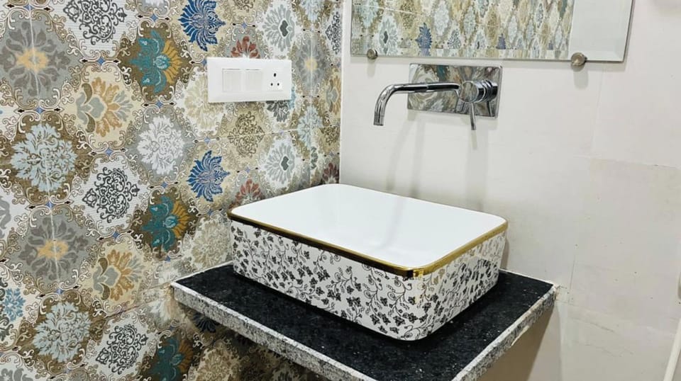 FabHotel Wincrest Residency Hotel in Noida