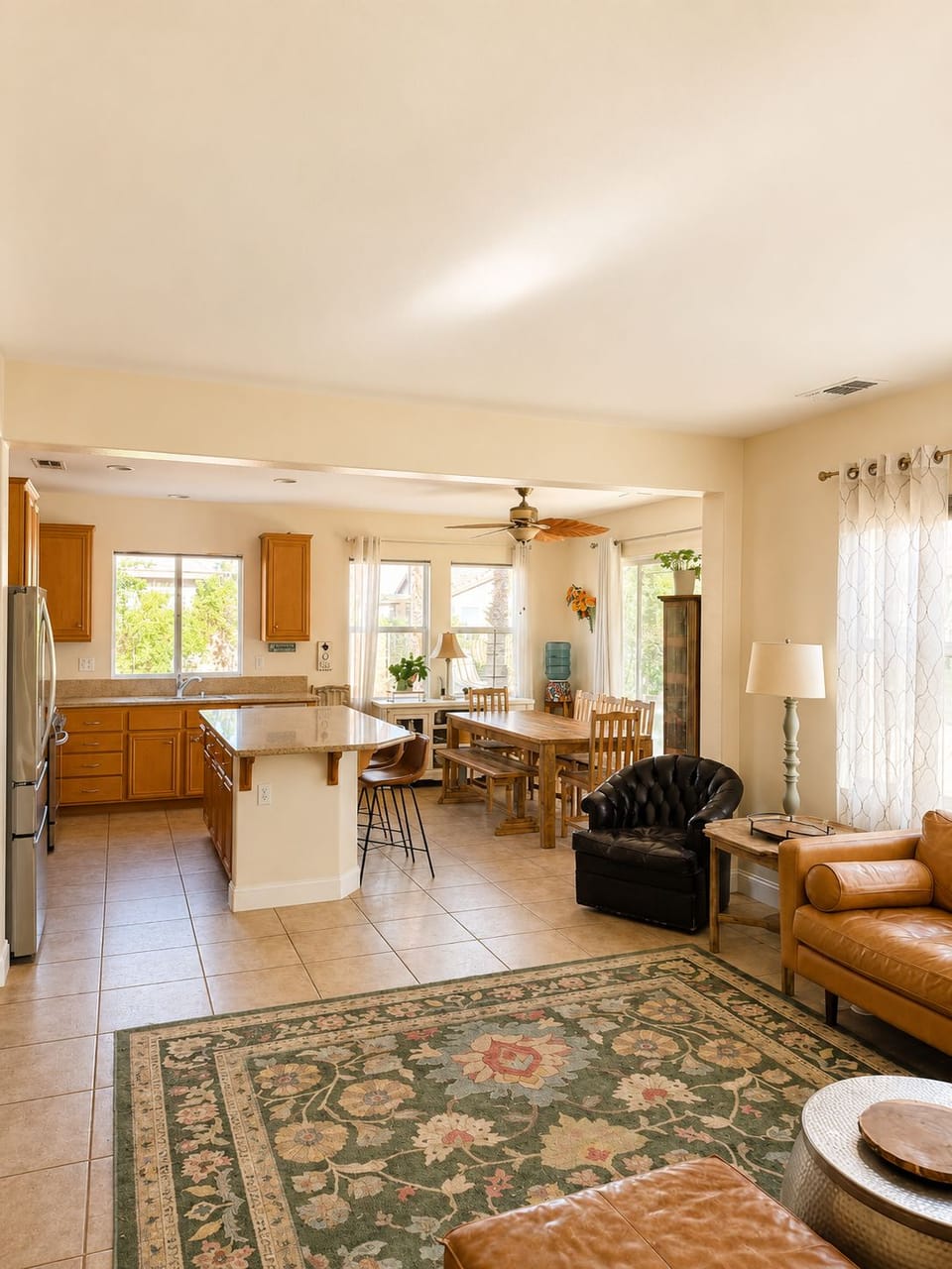 Kitchen and dining area.