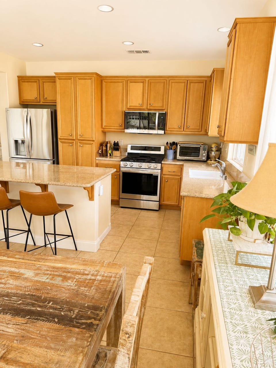 Fully stocked Kitchen.