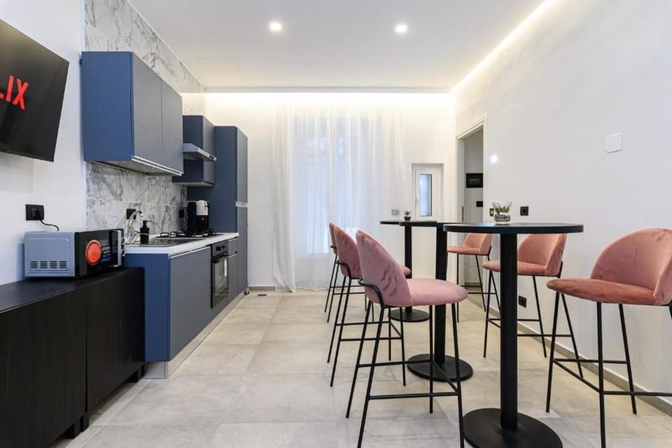 Classic Double Room | Dining
