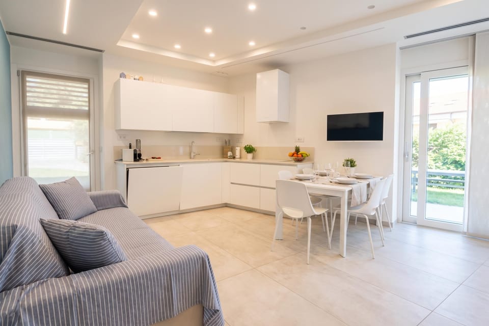 Kitchen and dining area