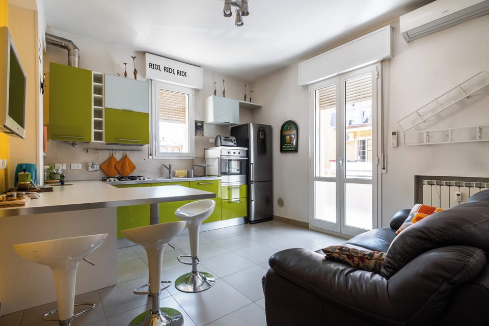 Apartment, 1 Bedroom, Balcony | Private kitchen | Electric kettle