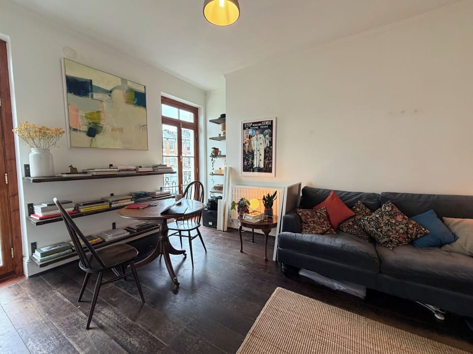 Soulful 1BDR Flat with Balconies in Kentish Town Apartment in London Borough of Islington