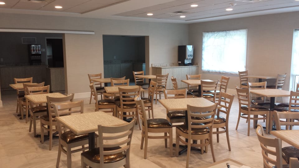 Free daily self-serve breakfast