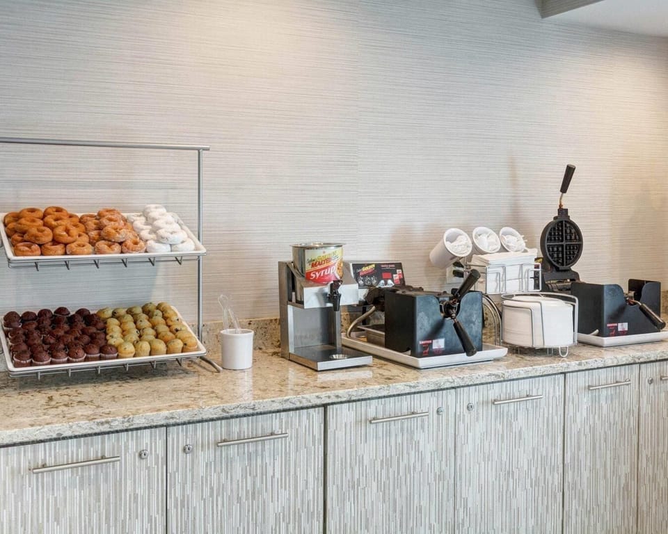 Free daily self-serve breakfast