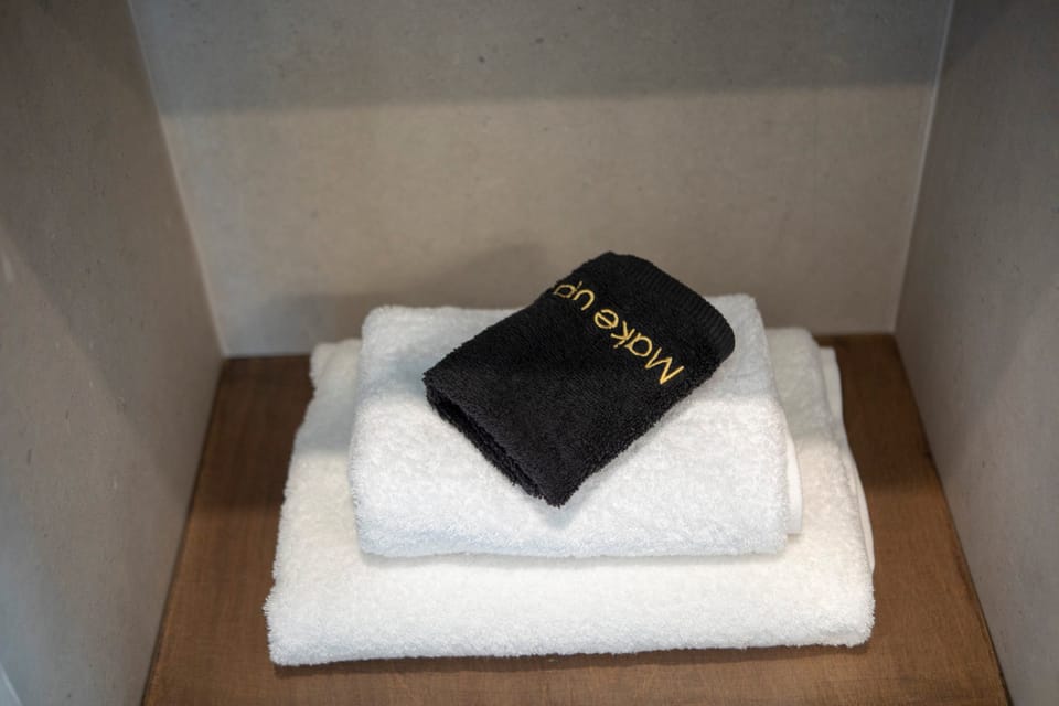 Bathroom amenities