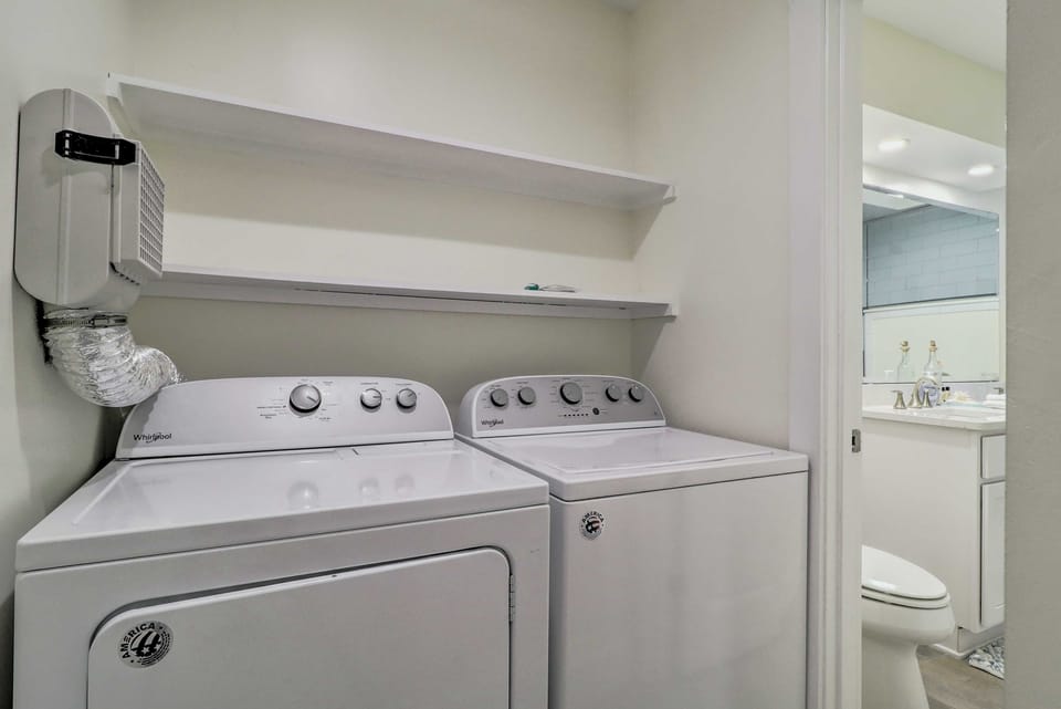 Stroll to Shore! 2 Fernandina Beach Condos w/ Pool Apartment in Fernandina Beach