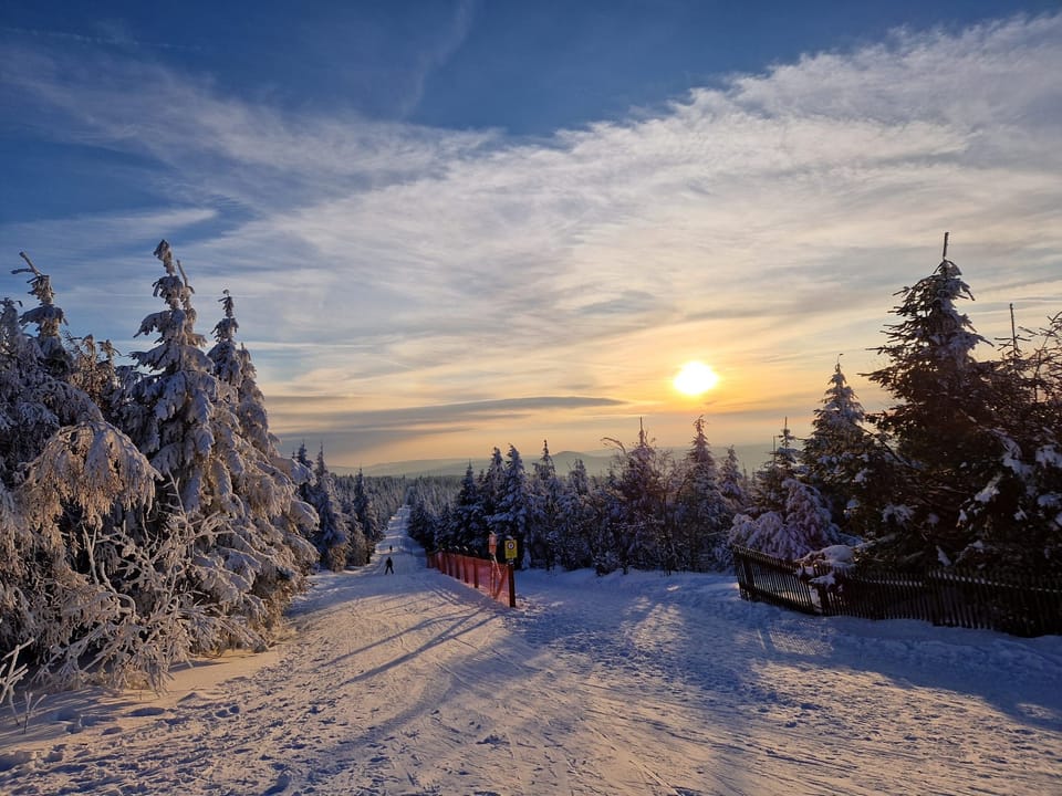 Snow and ski sports