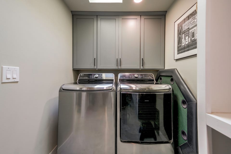 Washer & Dryer