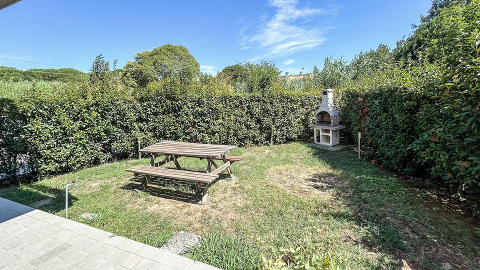 Apartment, Patio, Garden View | Outdoor dining