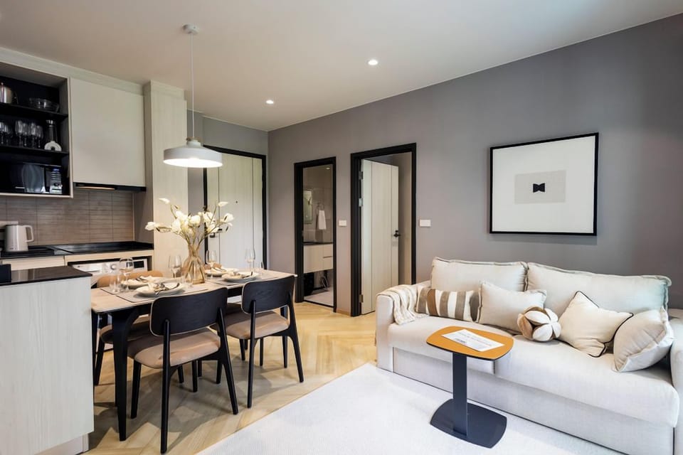 Superior Apartment, Balcony, Courtyard View | WiFi, bed sheets