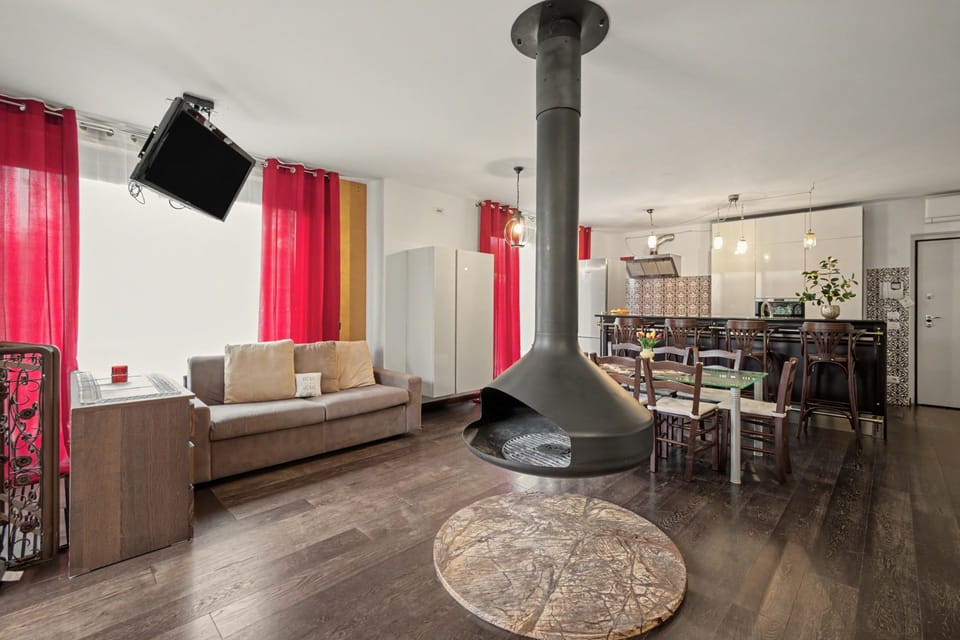 Apartment 'Terme Della Valpolicella Apt 1' with Balcony, Wi-Fi and Air Conditioning Apartment in Lake Garda