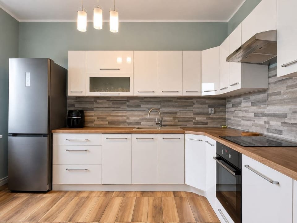 Kitchen | Book now with Rentujemy