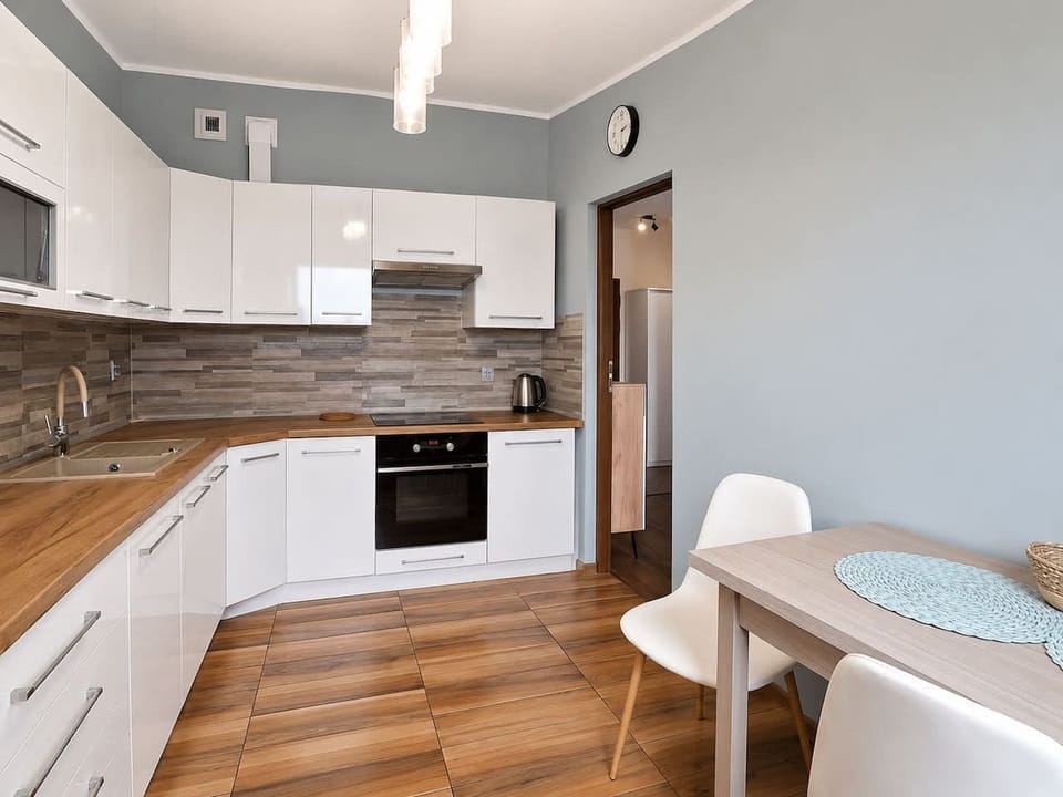 Kitchen | Book now with Rentujemy