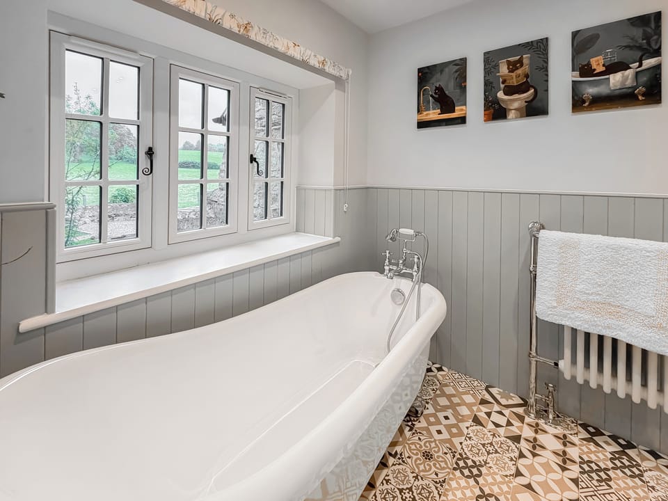 Main Bathroom | Pen Y Lan - The Pen Y Lan Collection, Oswestry