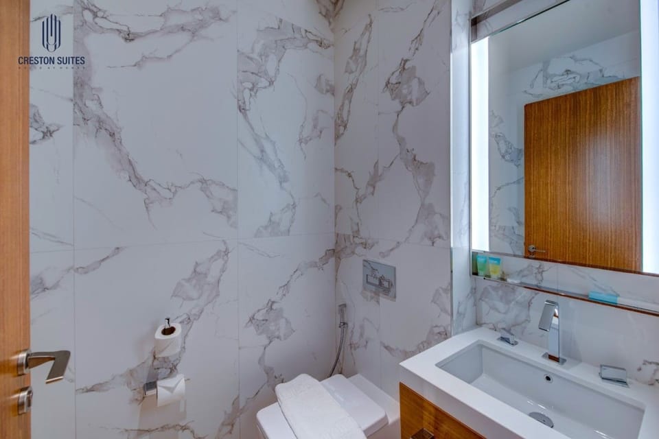 Bathroom – Each unit features the same high-quality fittings and comfort, with slight variations in layout or furniture arrangement adding a unique touch to every stay.