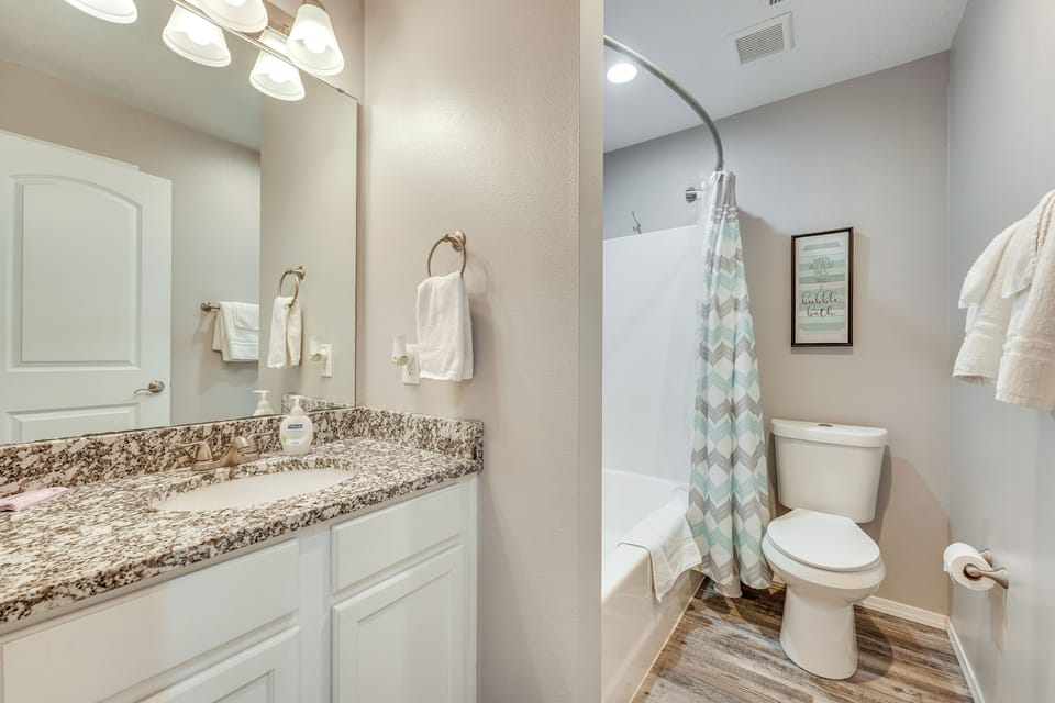 Sleeps 16! Side-by-side Condos Family Friendly Apartment in Branson