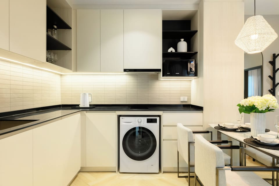 Superior Apartment, Balcony, Courtyard View | Private kitchen