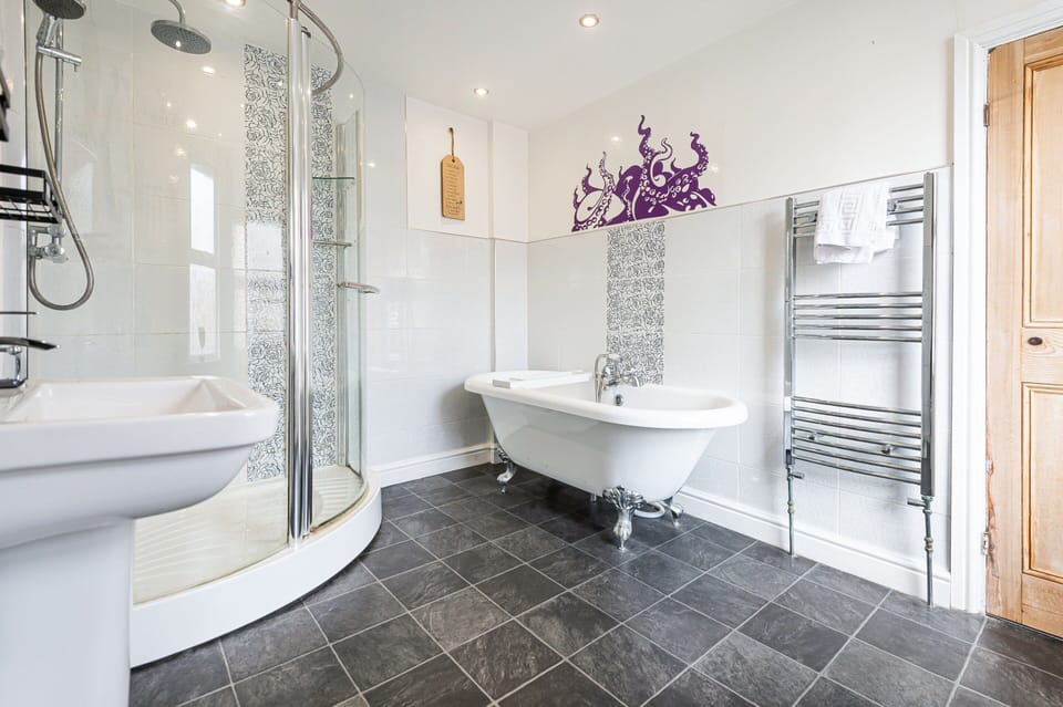 Spacious House in Whitby Centre House in England