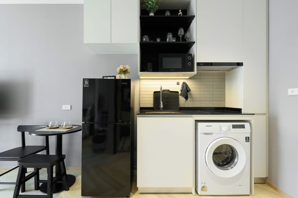 Superior Apartment, Balcony, Courtyard View | Private kitchen