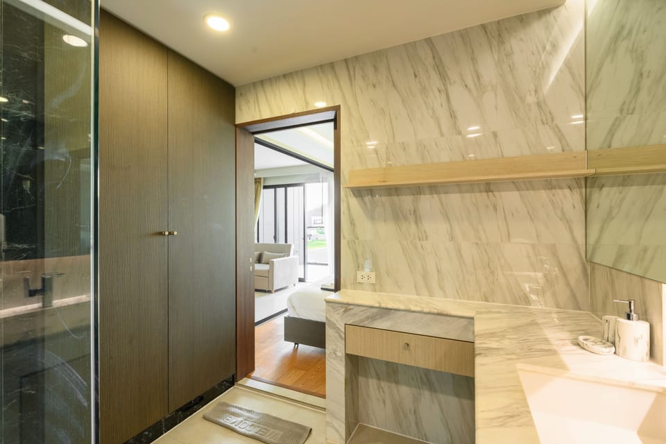 Superior Apartment, Partial Sea View | Bathroom